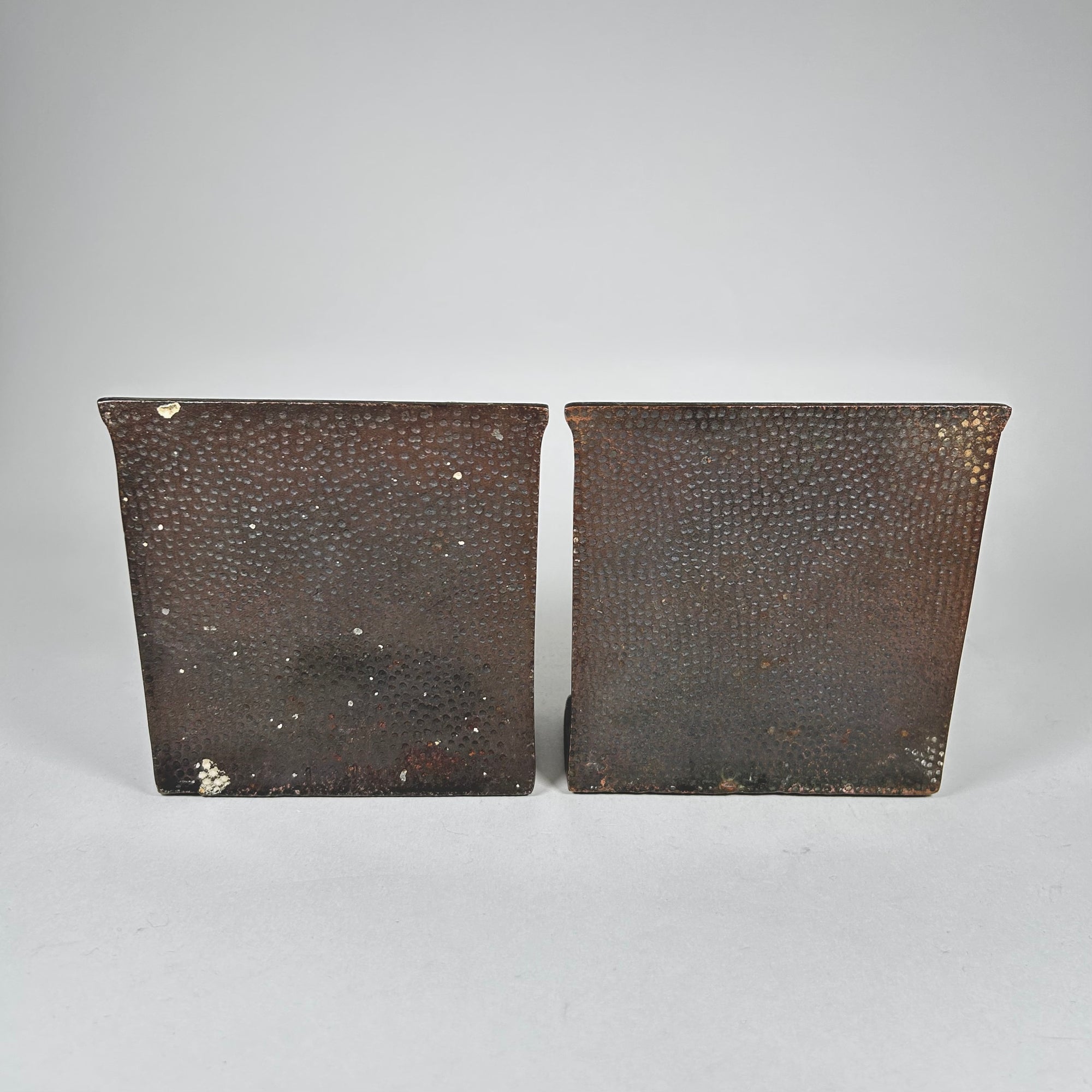 Sea, Waves, and Fisherman Design Metal Bookends