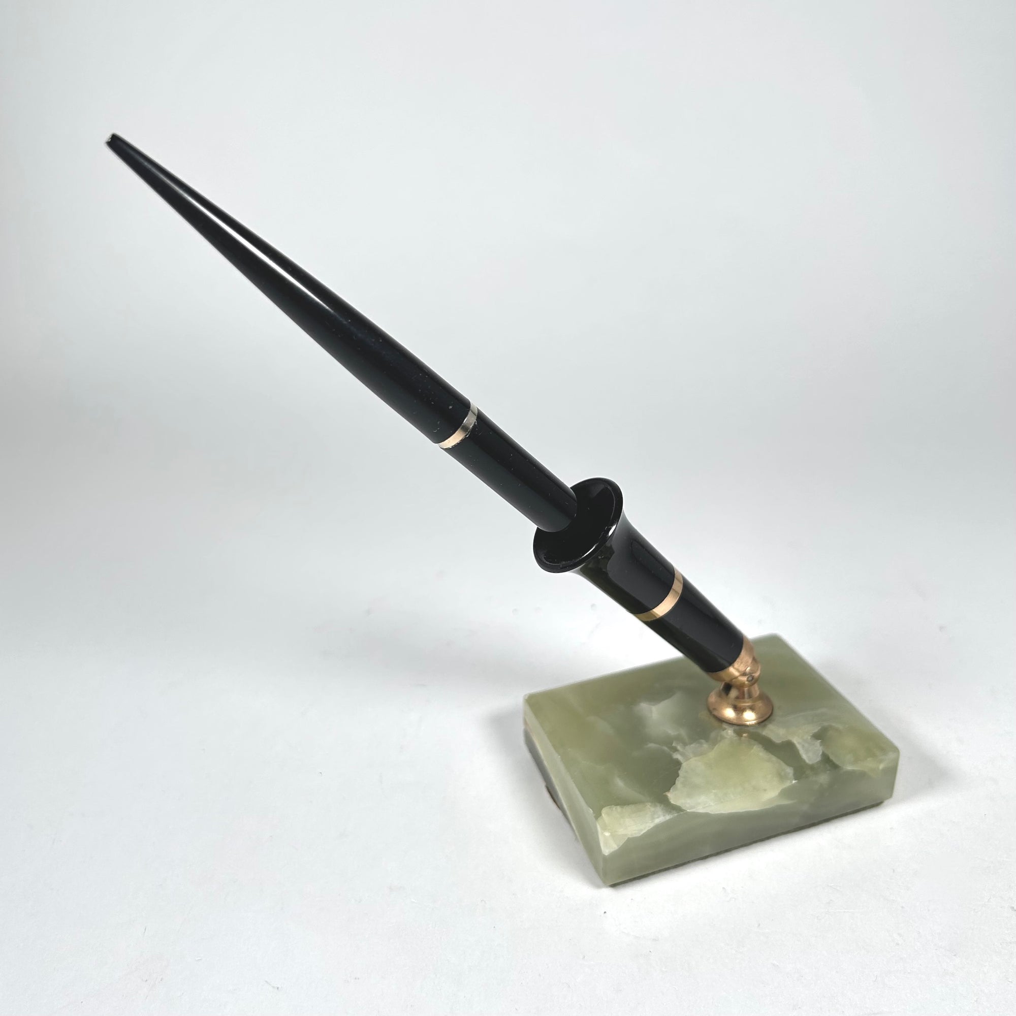 Vintage Small Light Green Agate Pen Stand with Matching Pen by Sheaffer"s