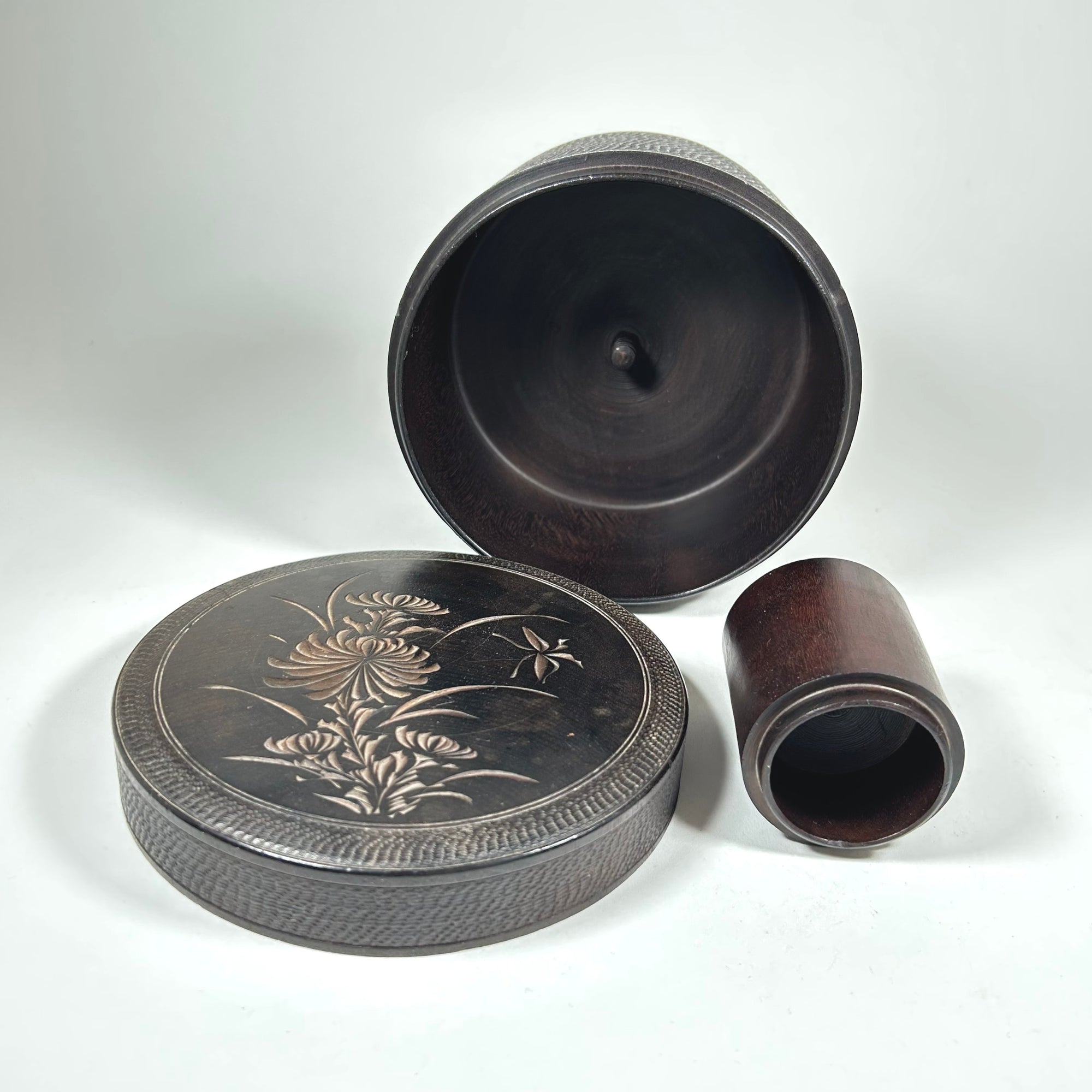 Antique Wood Collar and Cuff Box with Cysanthemum and Butterfly Design