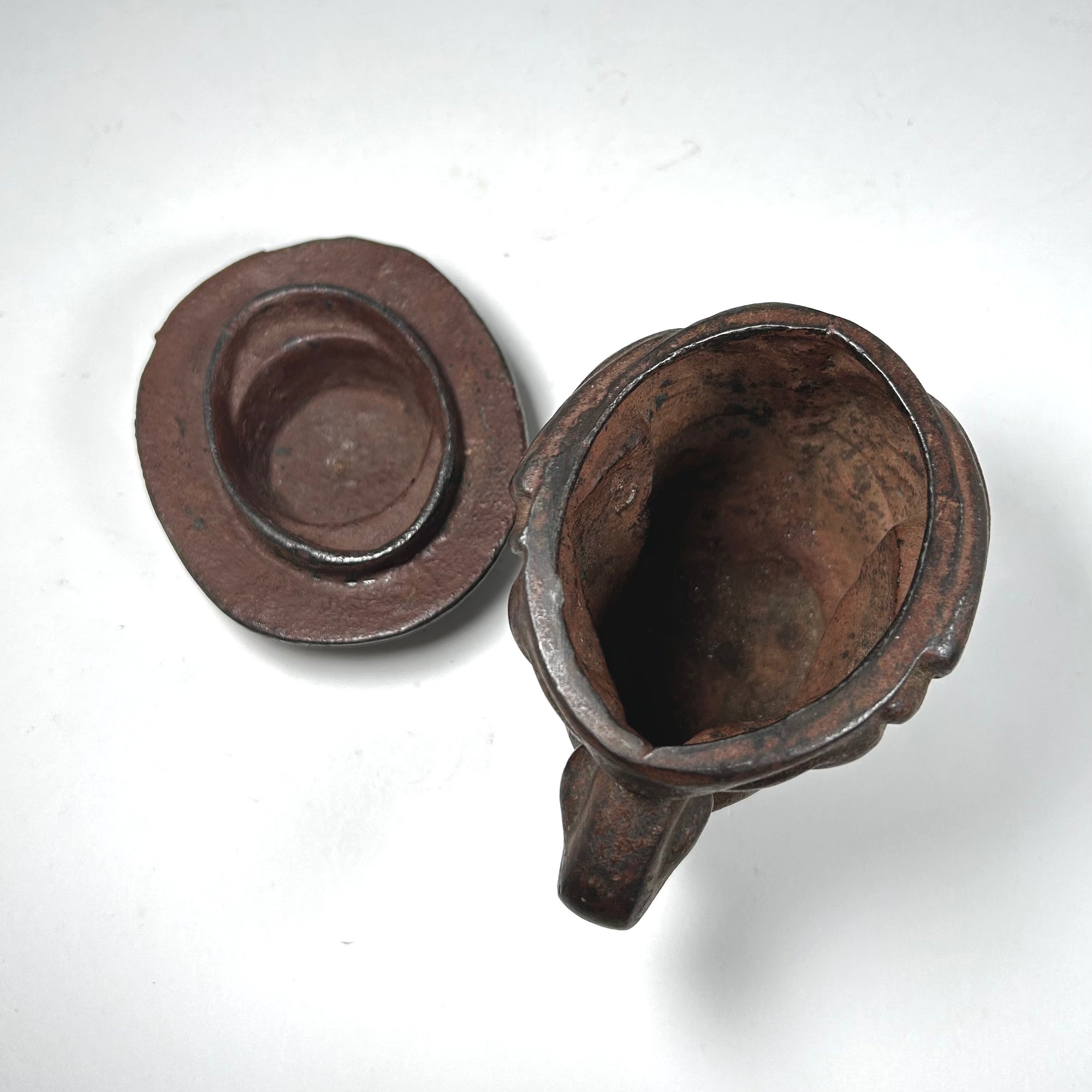 Humorous Cast Iron Man&#39;s Head with Big Nose Small Body Snuff Box