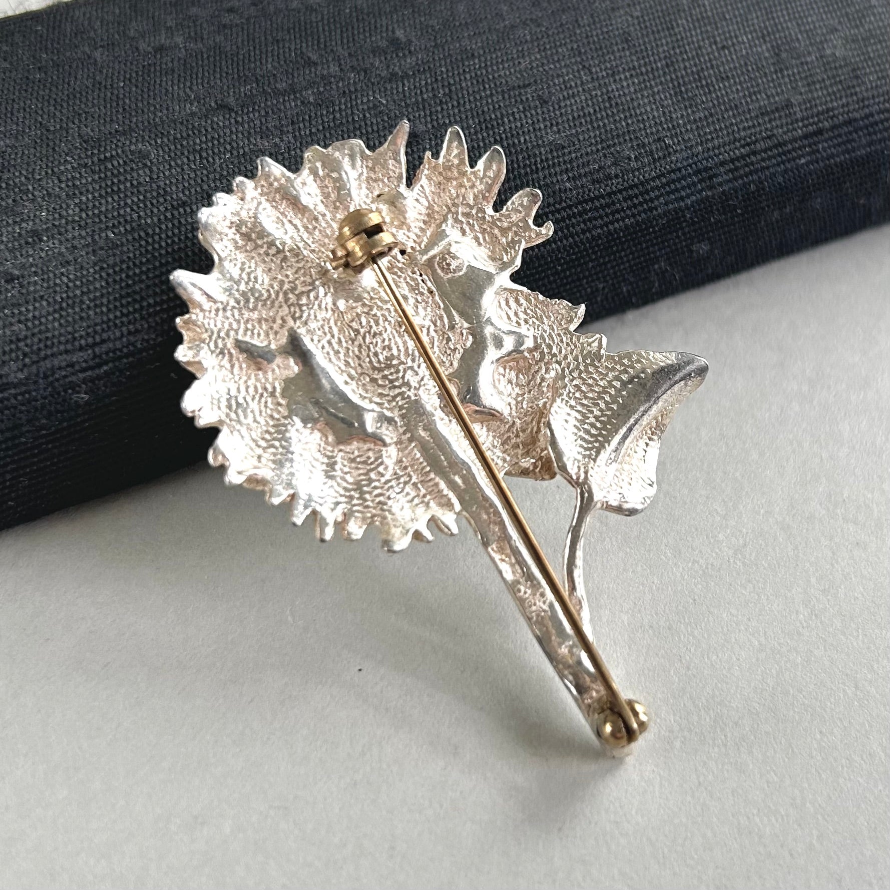 Vintage Sterling Silver Sunflower Brooch