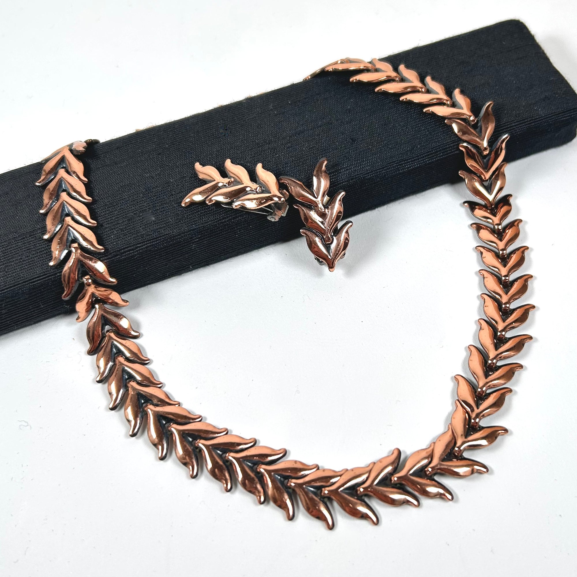 Copper Chevron Laurel Leaf Choker Necklace and Clip-On Earring Set