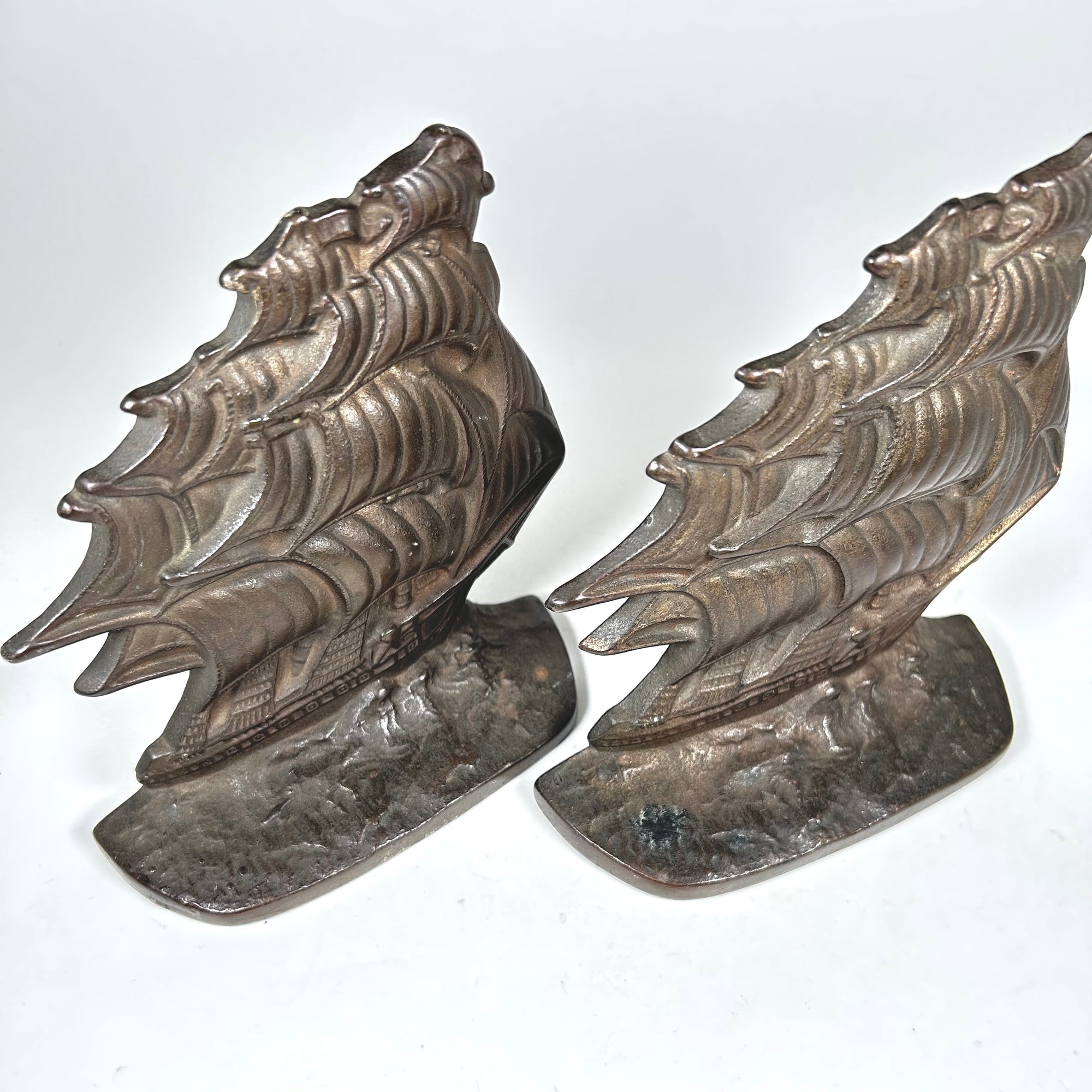&quot;Old Ironsides&quot; Sailing Ship Bookends