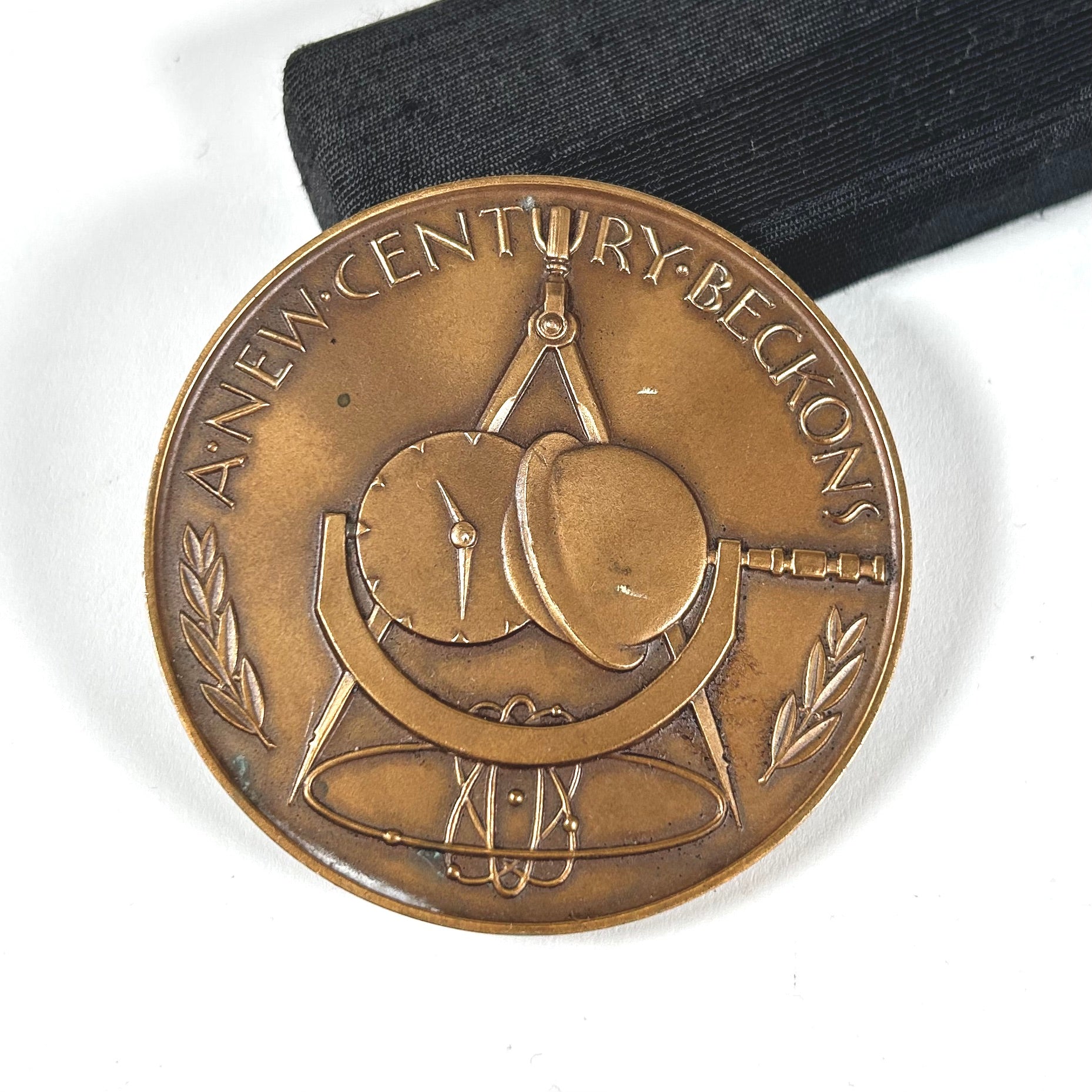 Sidney Waugh's American Institute of Architects Centennial Bronze Paperweight, 1957