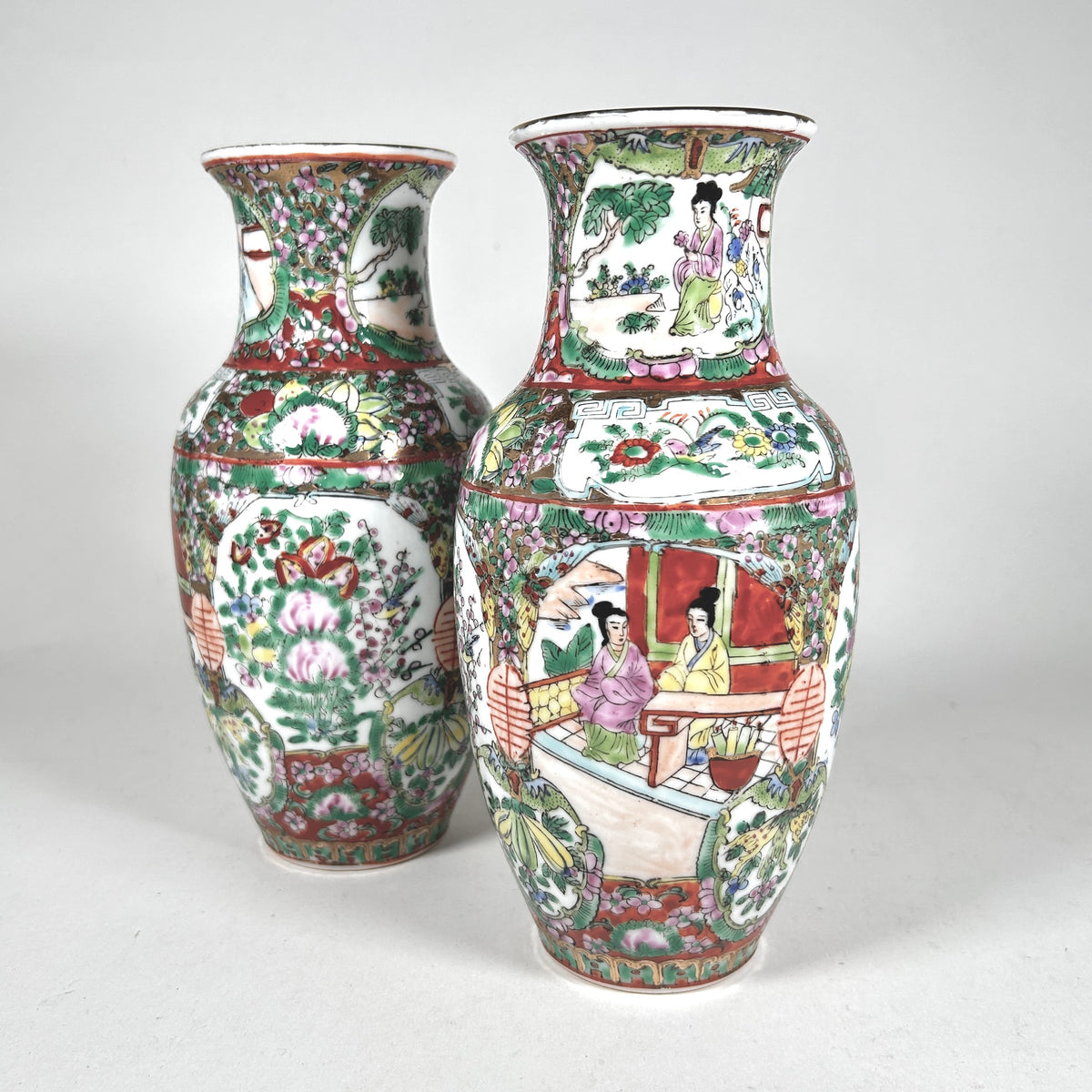 Chinese Rose Medallion Vase Pair - Mid 20th Century