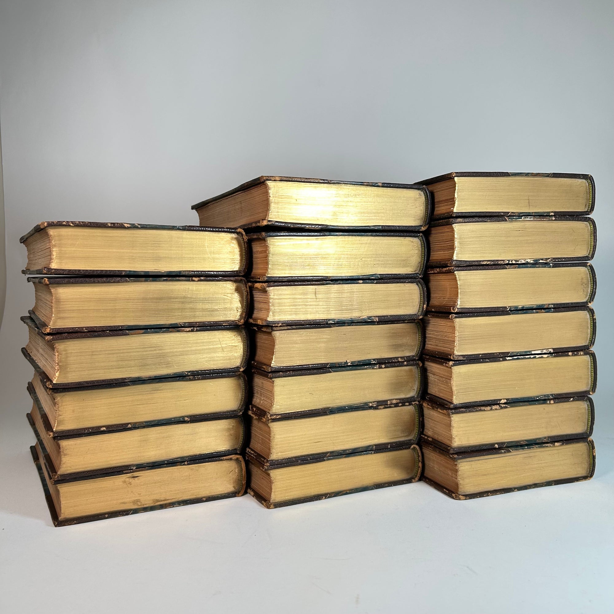 The Complete Works of William Makepeace Thackeray 1889 Riverside Press. Incomplete Set