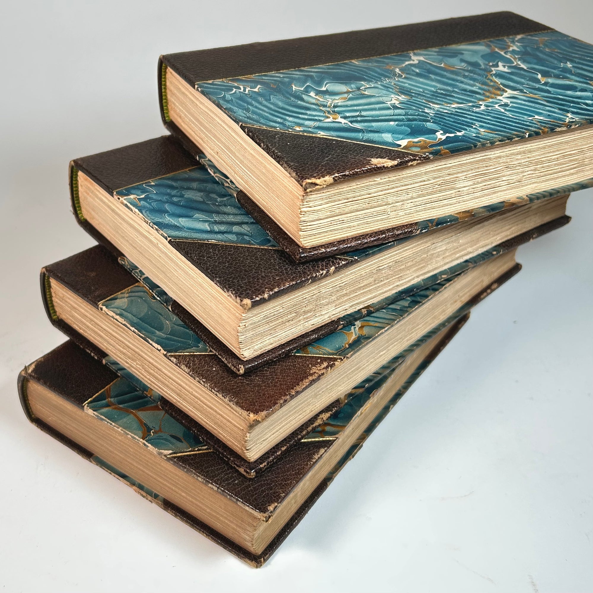 The Complete Works of William Makepeace Thackeray 1889 Riverside Press. Incomplete Set